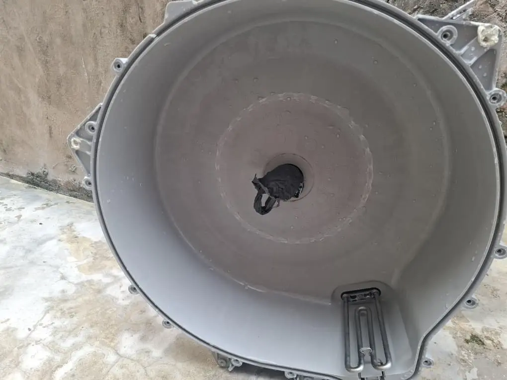 Washing machine tub inspection