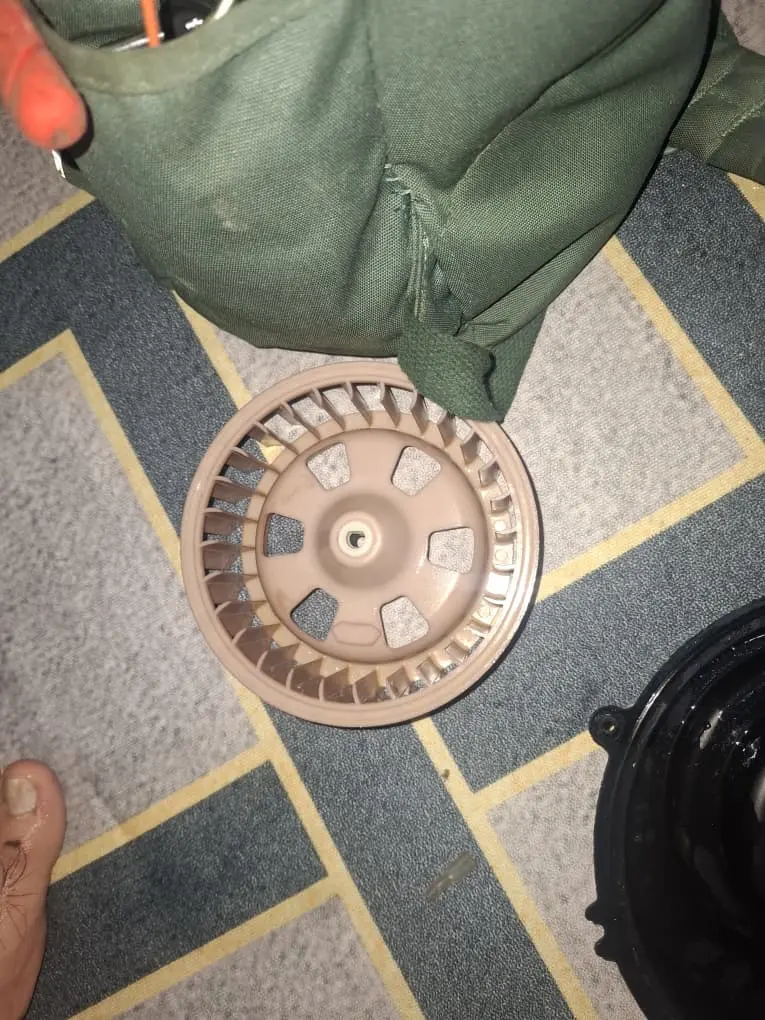 Appliance fan component inspection