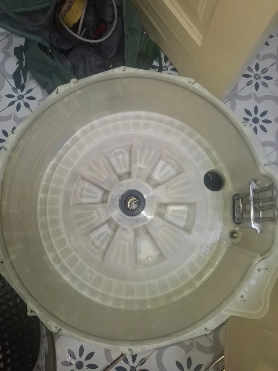 Washing machine base assembly